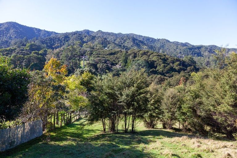 Photo of property in 13 Tramway Road, Coromandel, 3506