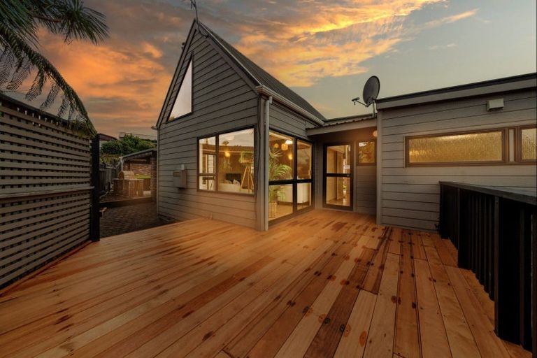 Photo of property in 179 Govett Avenue, Frankleigh Park, New Plymouth, 4310