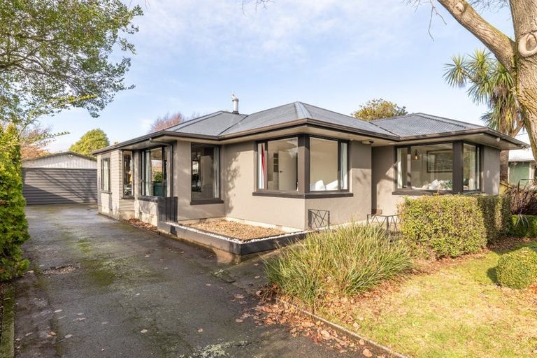 Photo of property in 40 Fovant Street, Russley, Christchurch, 8042