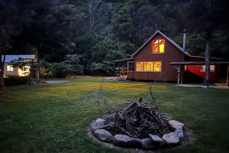 Photo of property in 213 Parapara Valley Road, Parapara, Takaka, 7182