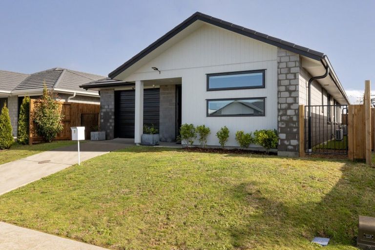 Photo of property in 7 Tamapahore Boulevard, Papamoa Beach, Papamoa, 3118