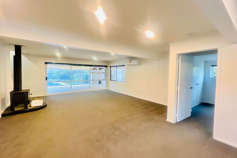 Photo of property in 223 Pine Valley Road, Dairy Flat, Silverdale, 0992