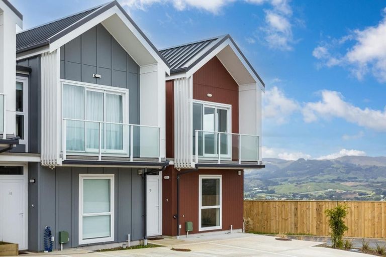 Photo of property in 13 Kohu Way, Whitby, Porirua, 5024