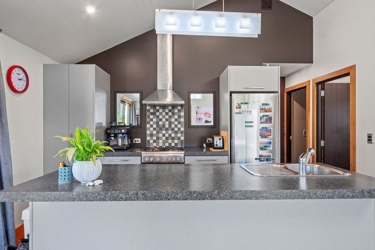 Photo of property in 32 Quill Street, Lake Hayes, Queenstown, 9304