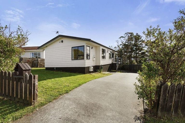 Photo of property in 23 Jasmine Grove, Maungaraki, Lower Hutt, 5010