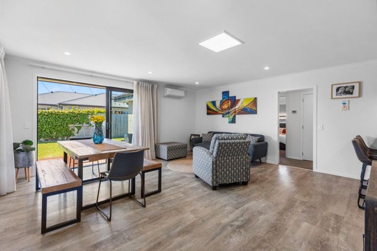 Photo of property in 10 Stevenson Drive, Papamoa, 3118