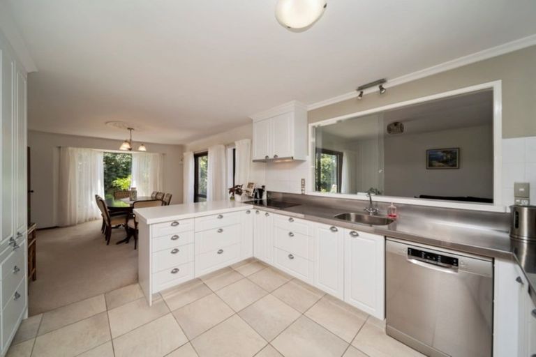 Photo of property in 311 Opunake Road, Cardiff, Stratford, 4391