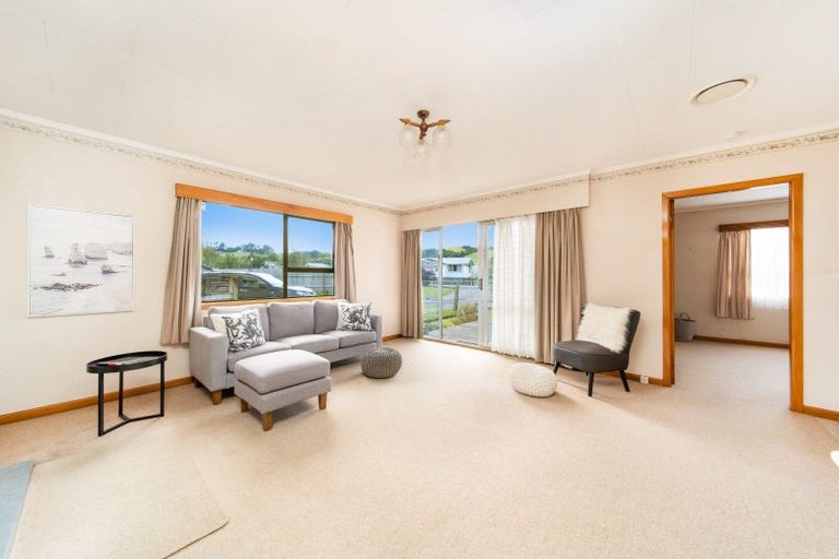 Photo of property in 53 Valley Road, Hikurangi, 0114