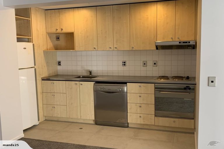 Photo of property in 24/868 Colombo Street, Christchurch Central, Christchurch, 8013