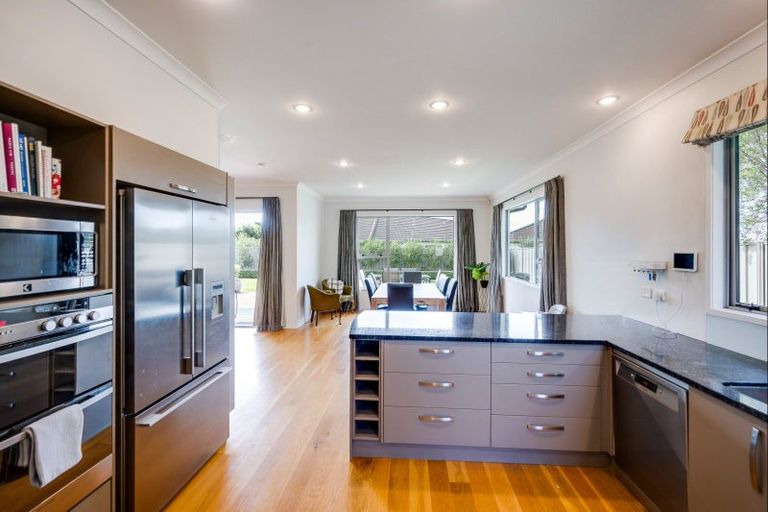 Photo of property in 154b Avondale Road, Greenmeadows, Napier, 4112