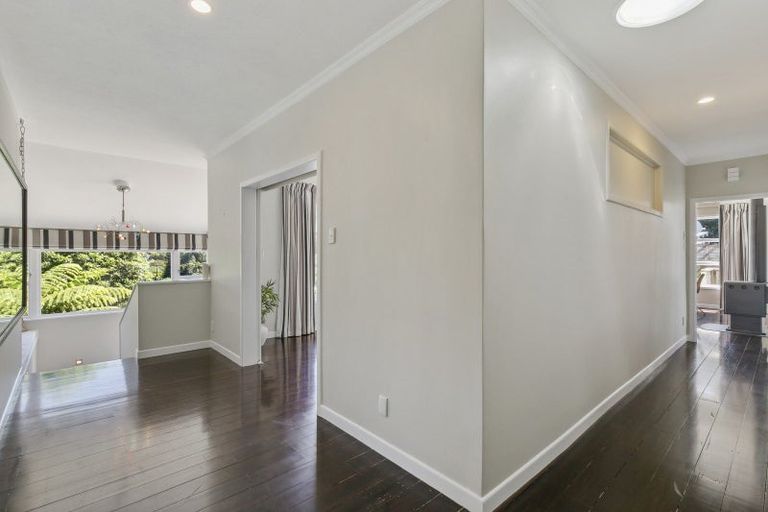 Photo of property in 2 Poona Street, Khandallah, Wellington, 6035