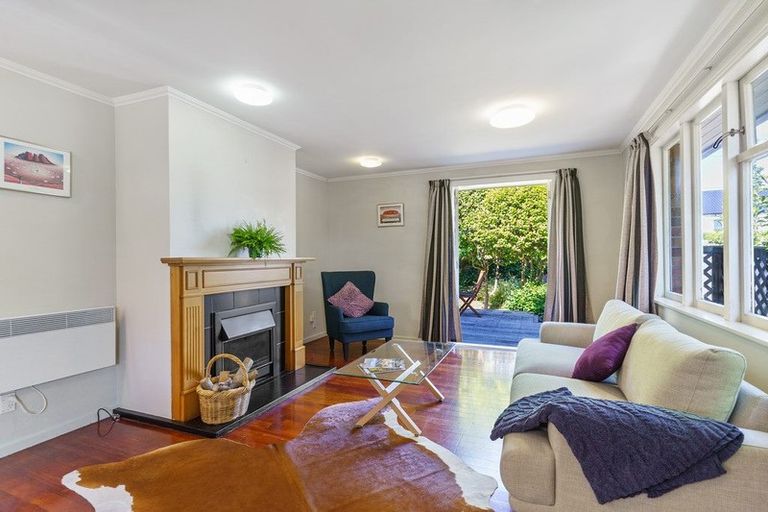 Photo of property in 1 Manapau Street, Meadowbank, Auckland, 1072