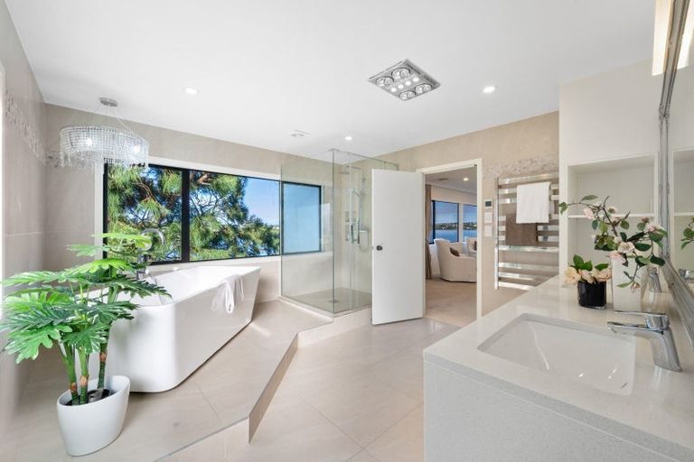 Photo of property in 38 Venus Place, Half Moon Bay, Auckland, 2012