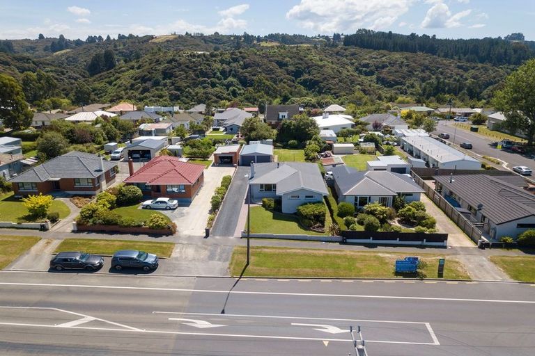 Photo of property in 98 Main Road, Fairfield, Dunedin, 9018