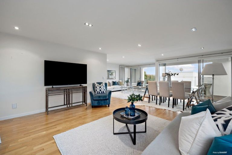 Photo of property in 38a Takutai Avenue, Bucklands Beach, Auckland, 2012