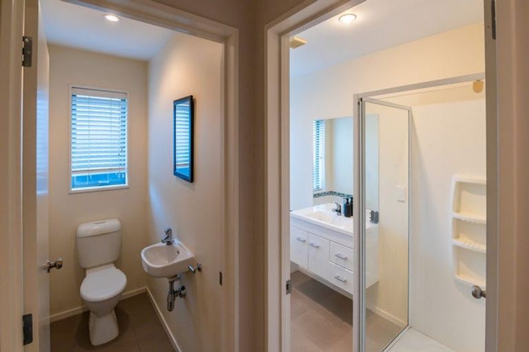 Photo of property in 2 Levinge Lane, Hillmorton, Christchurch, 8024