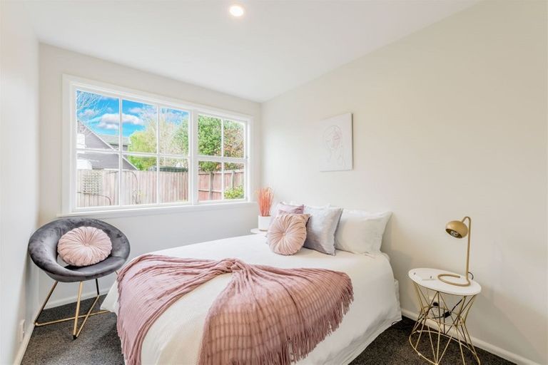 Photo of property in 362 Yaldhurst Road, Russley, Christchurch, 8042