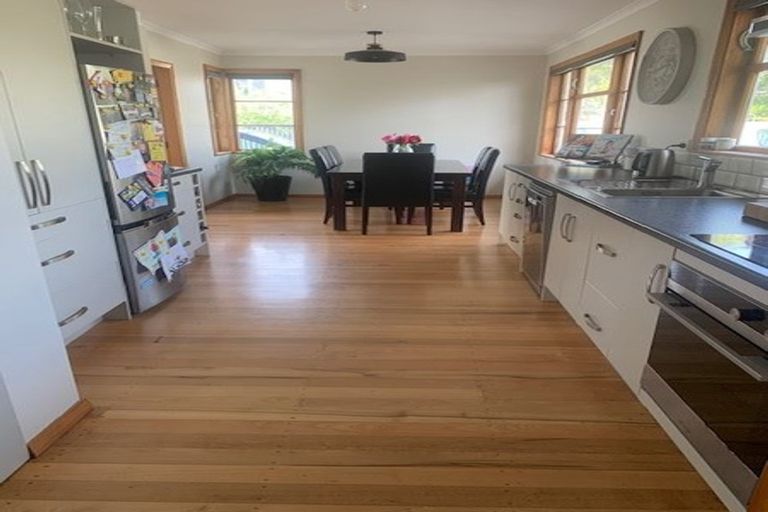 Photo of property in 24 Glasgow Street, Takaro, Palmerston North, 4412
