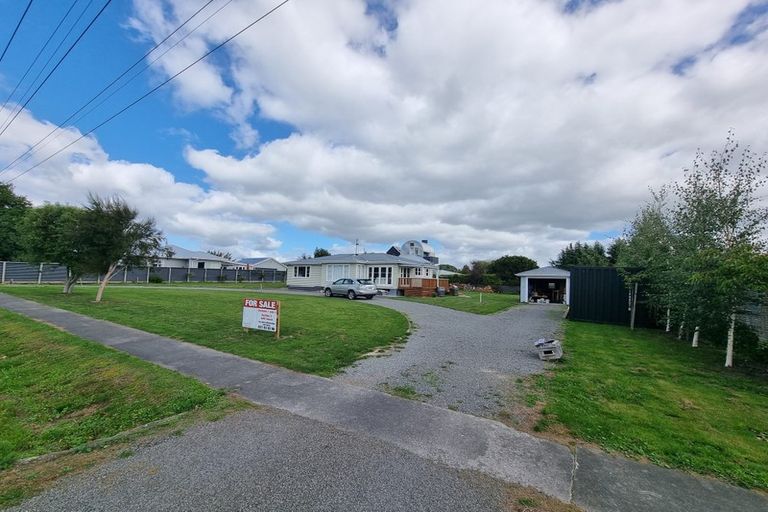Photo of property in 30 Oxford Street, Martinborough, 5711