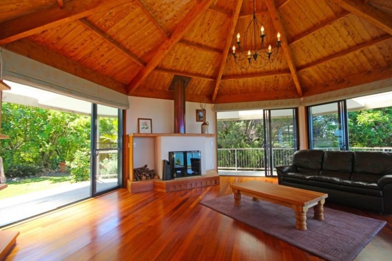 Photo of property in 21 Kauri Drive, Sandspit, Warkworth, 0982