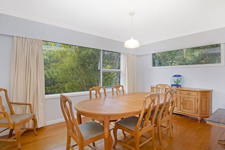 Photo of property in 13 Wilmshurst Place, Tawa, Wellington, 5028