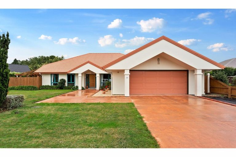 Photo of property in 20 Milesbrook Close, Rangiora, 7400