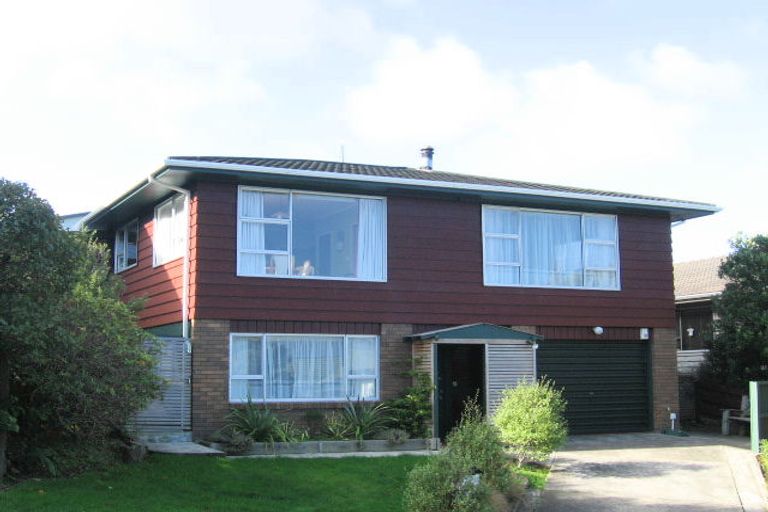 Photo of property in 17 Truro Road, Camborne, Porirua, 5026