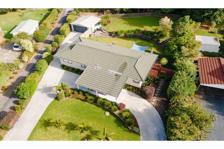 Photo of property in 14 Hawkings Crescent, Kerikeri, 0230