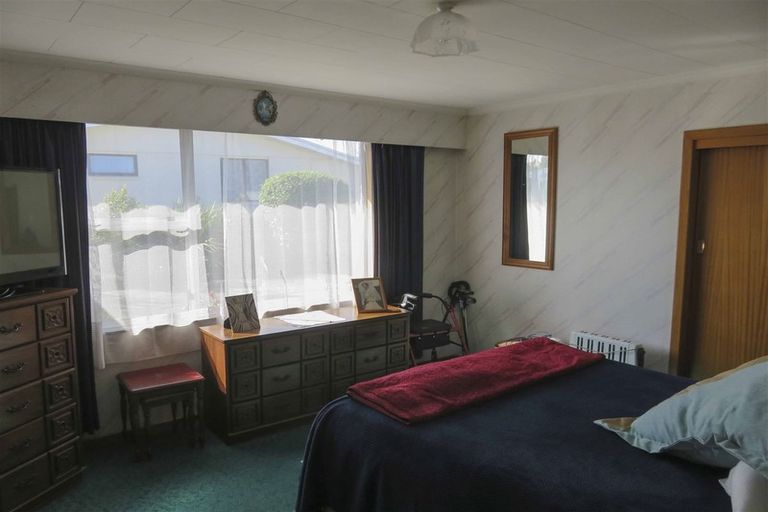 Photo of property in 145 Mcquarrie Street, Kingswell, Invercargill, 9812