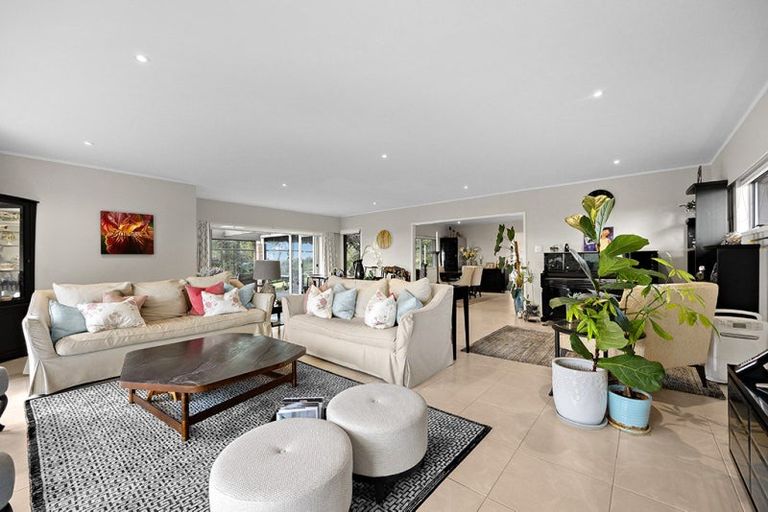 Photo of property in 101 Awanui Rise, Papakura, 2582