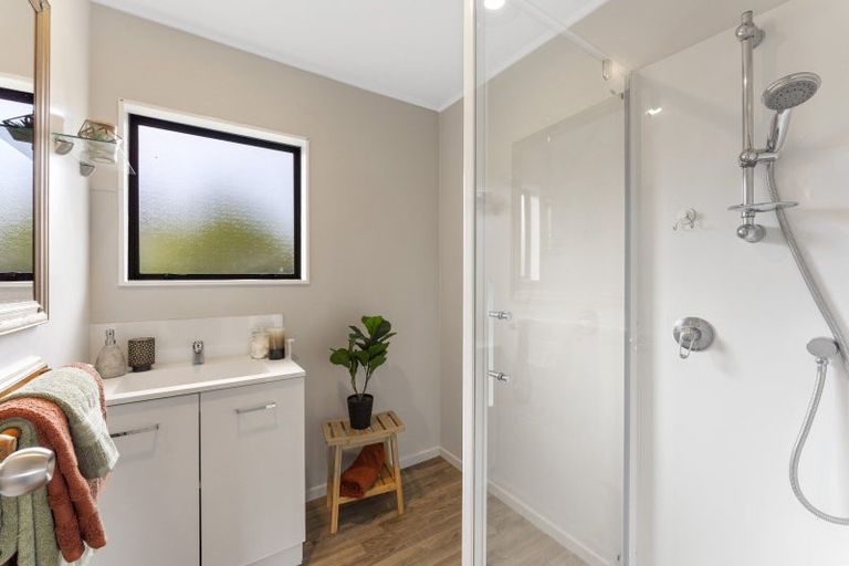 Photo of property in 15a Te Manuao Road, Otaki, 5512