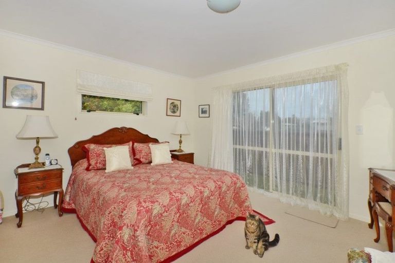 Photo of property in 6 Ishtar Place, One Tree Point, 0118