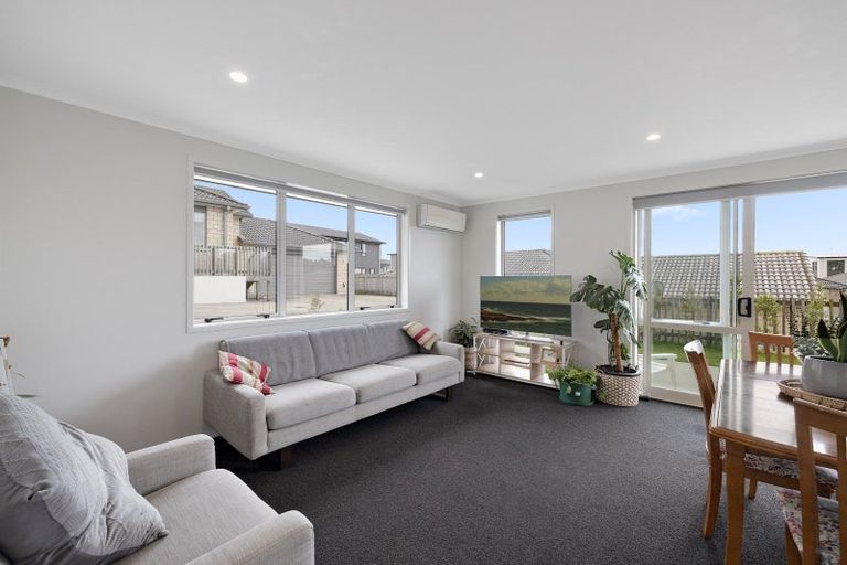 Photo of property in 1 Harakeke Way, Papamoa Beach, Te Puke, 3187