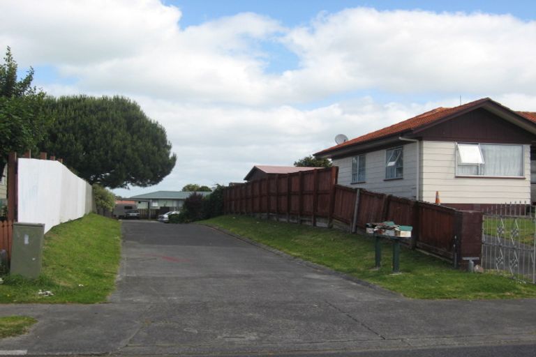 Photo of property in 1/56d Burundi Avenue, Clendon Park, Auckland, 2103