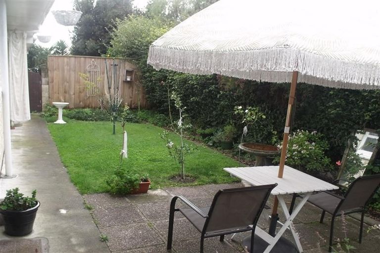 Photo of property in 1/151 Te Mata Road, Havelock North, 4130