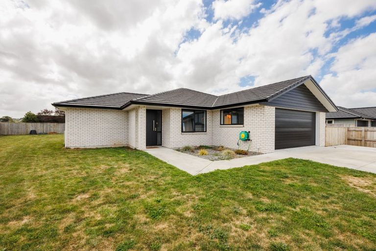 Photo of property in 26 George Street, Bulls, 4818