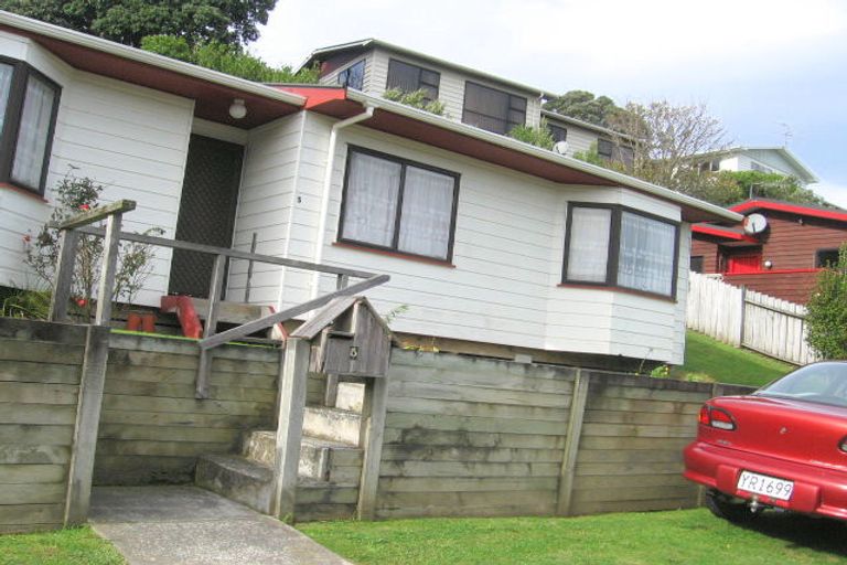 Photo of property in 5 Duncan Street, Tawa, Wellington, 5028