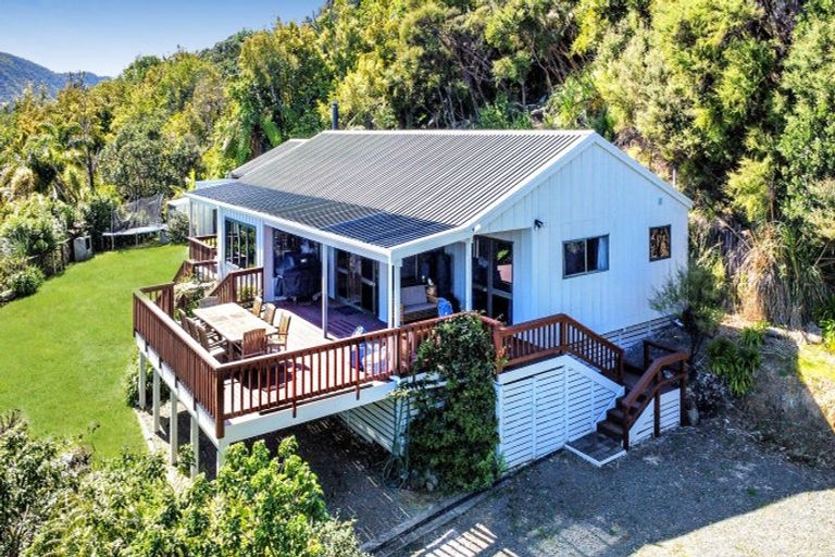 Photo of property in 8344c State Highway 35, Whanarua Bay, Te Kaha, 3199