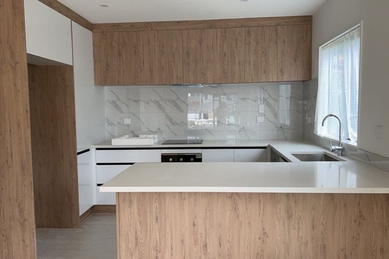 Photo of property in 47c Withers Road, Glen Eden, Auckland, 0602