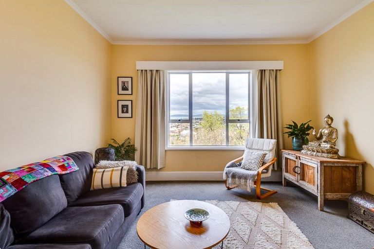 Photo of property in 22 Colenso Avenue, Hospital Hill, Napier, 4110