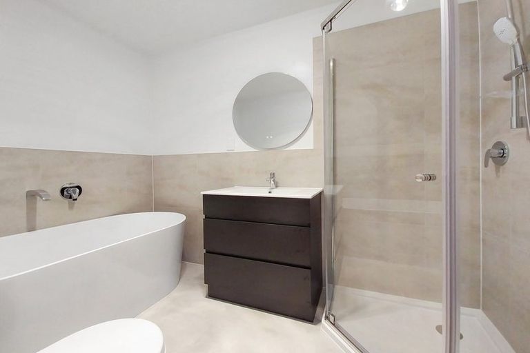 Photo of property in 4/535 Swanson Road, Ranui, Auckland, 0612