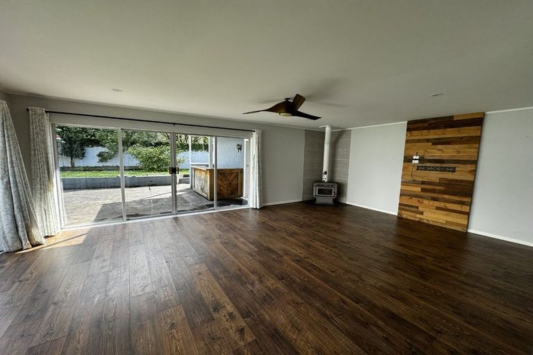 Photo of property in 358 Main Road, Huapai, Kumeu, 0810