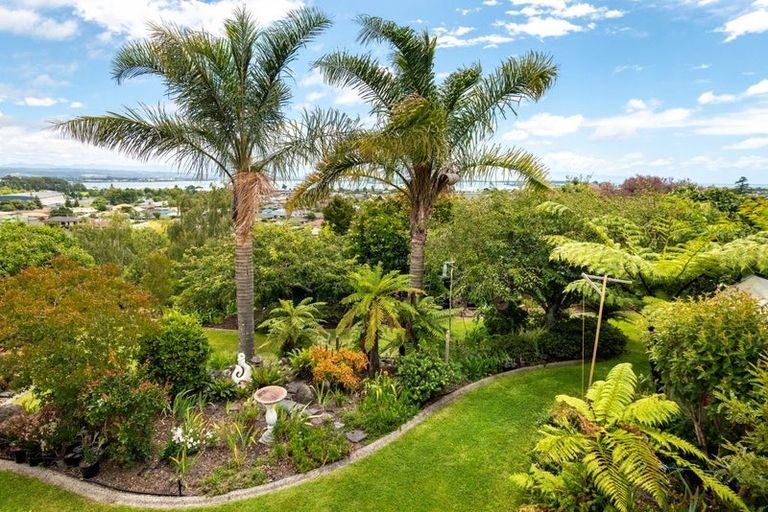 Photo of property in 13 Clairmont Heights, Stoke, Nelson, 7011