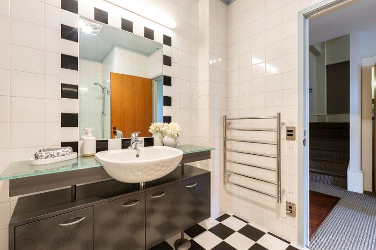 Photo of property in Dominion Apartments, 24/80 Victoria Street, Wellington Central, Wellington, 6011