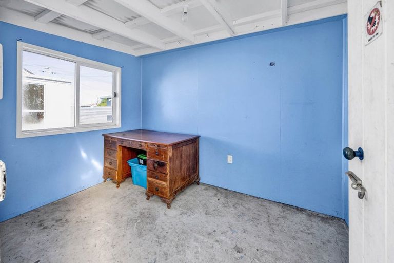 Photo of property in 46 Hussey Street, Waverley, 4510