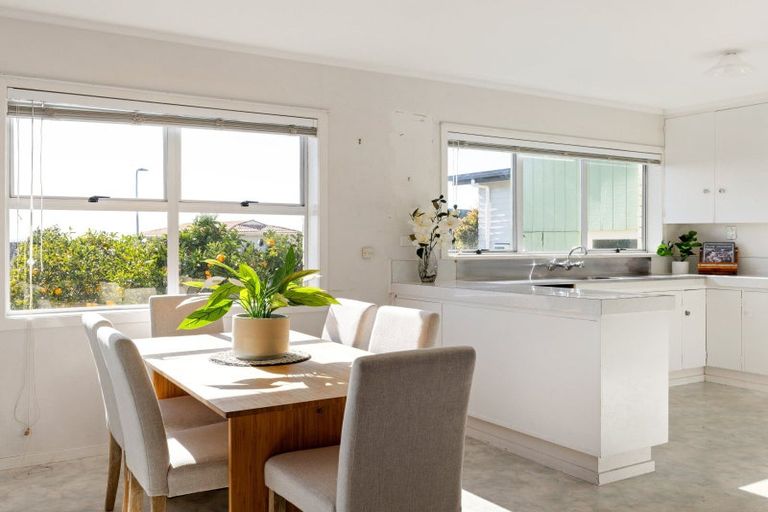 Photo of property in 33a Russleigh Drive, Dinsdale, Hamilton, 3204