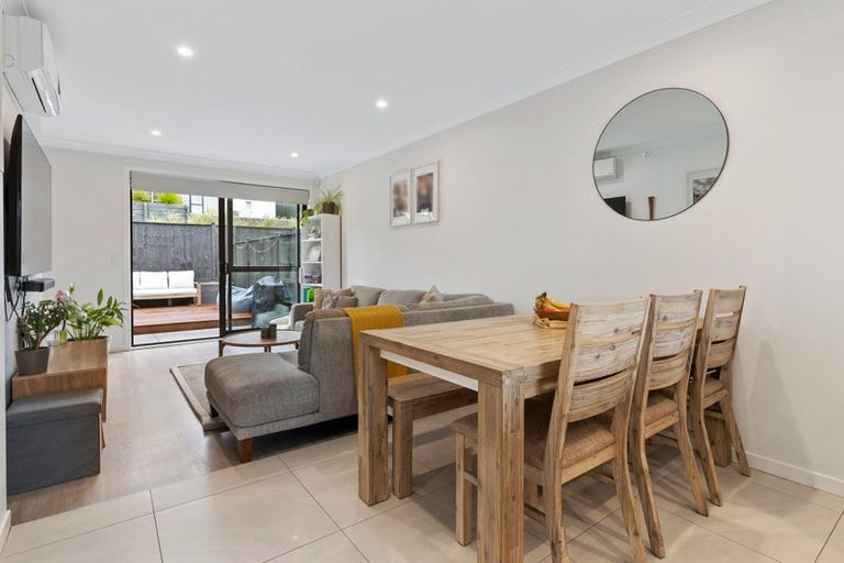 Photo of property in 49 Koura Drive, Red Beach, 0932