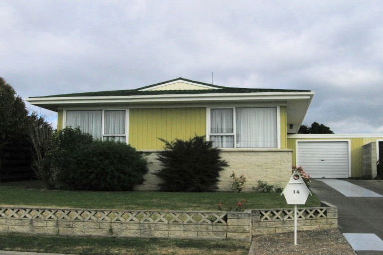 Photo of property in 14 Shortland Street, Tamatea, Napier, 4112