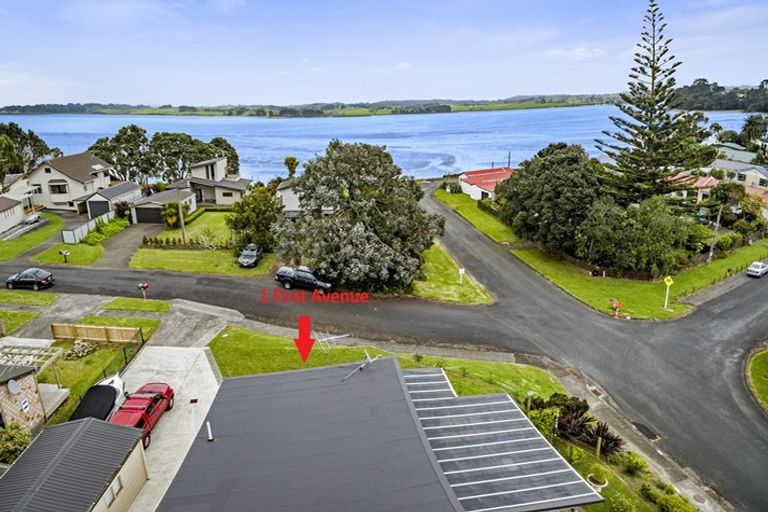 Photo of property in 1 First Avenue, Glenbrook, Waiuku, 2681