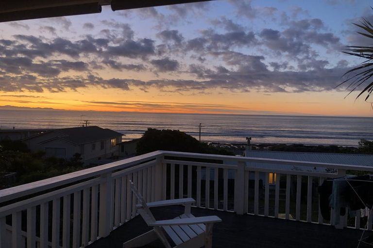 Photo of property in 29 Aperahama Street, Paekakariki, 5034